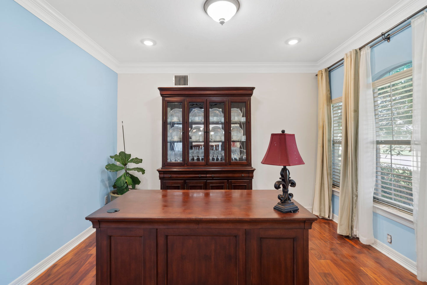 2326 Vinemead Court